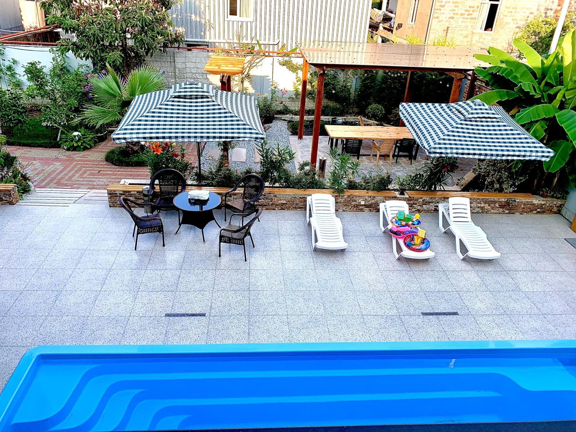 Guest House Smile Kobuleti Esterno foto