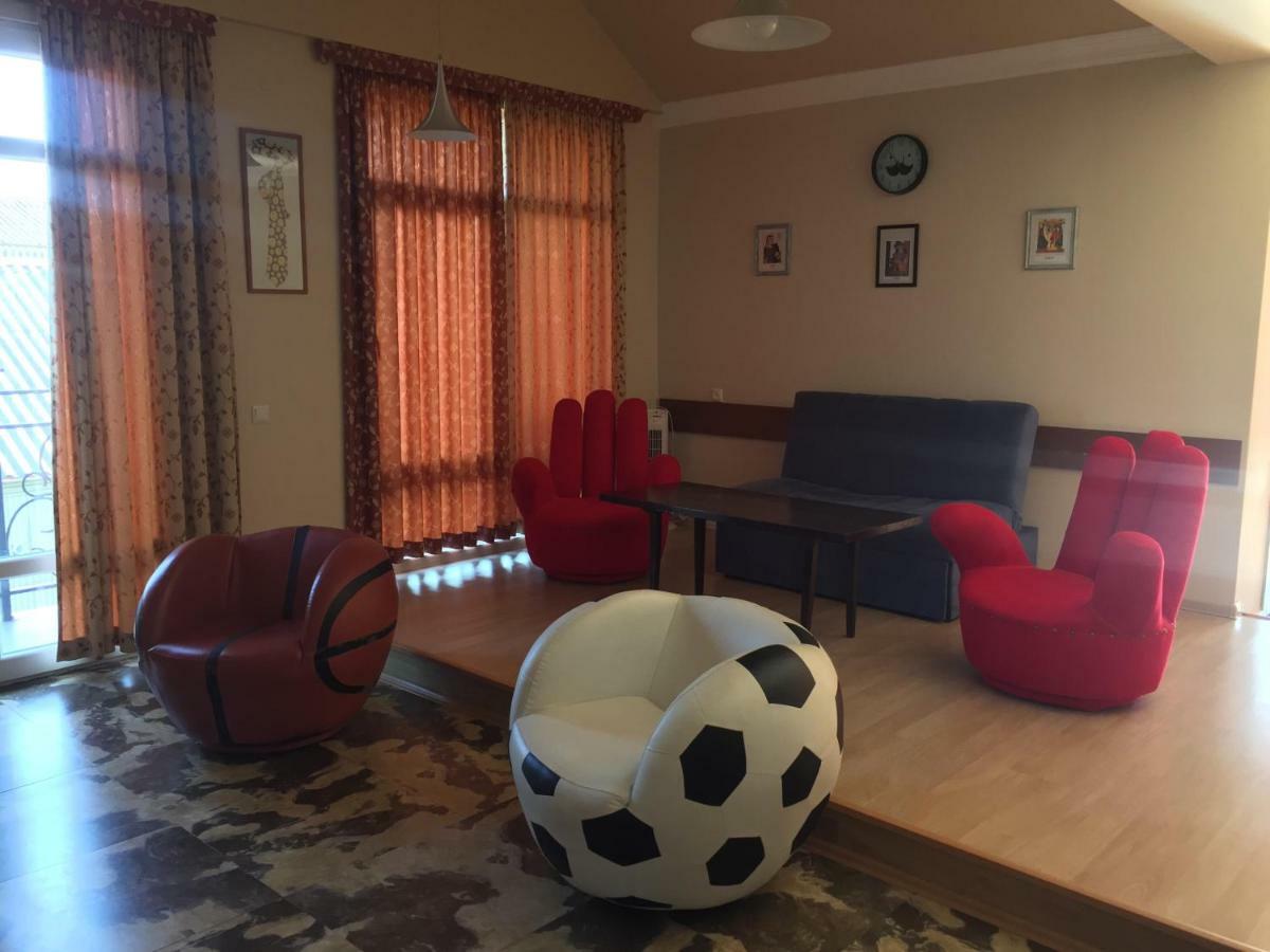 Guest House Smile Kobuleti Esterno foto